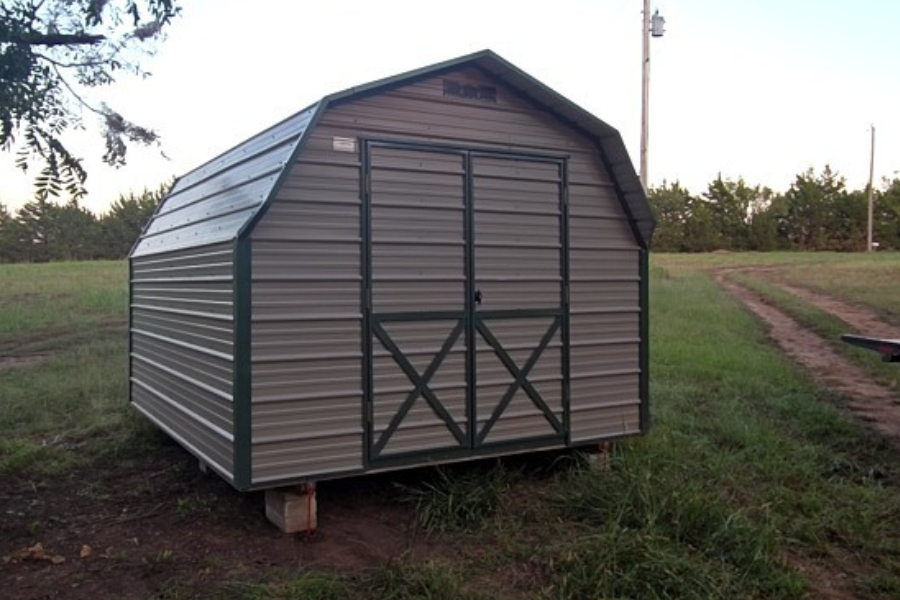 The 10×12 Metal Mini Barn in Cushing, OK