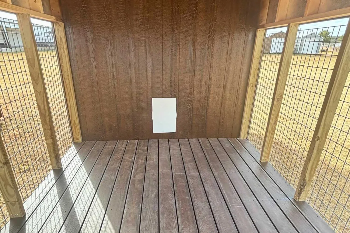 Dog kennel covered run