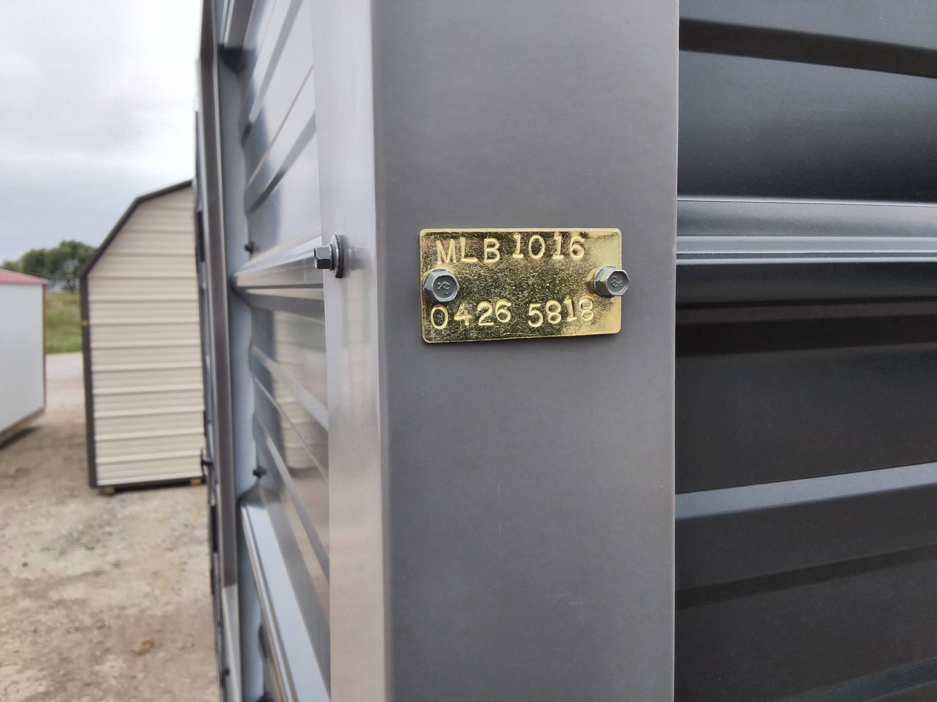 Metal Loft Barn 10 x 16 photo 2