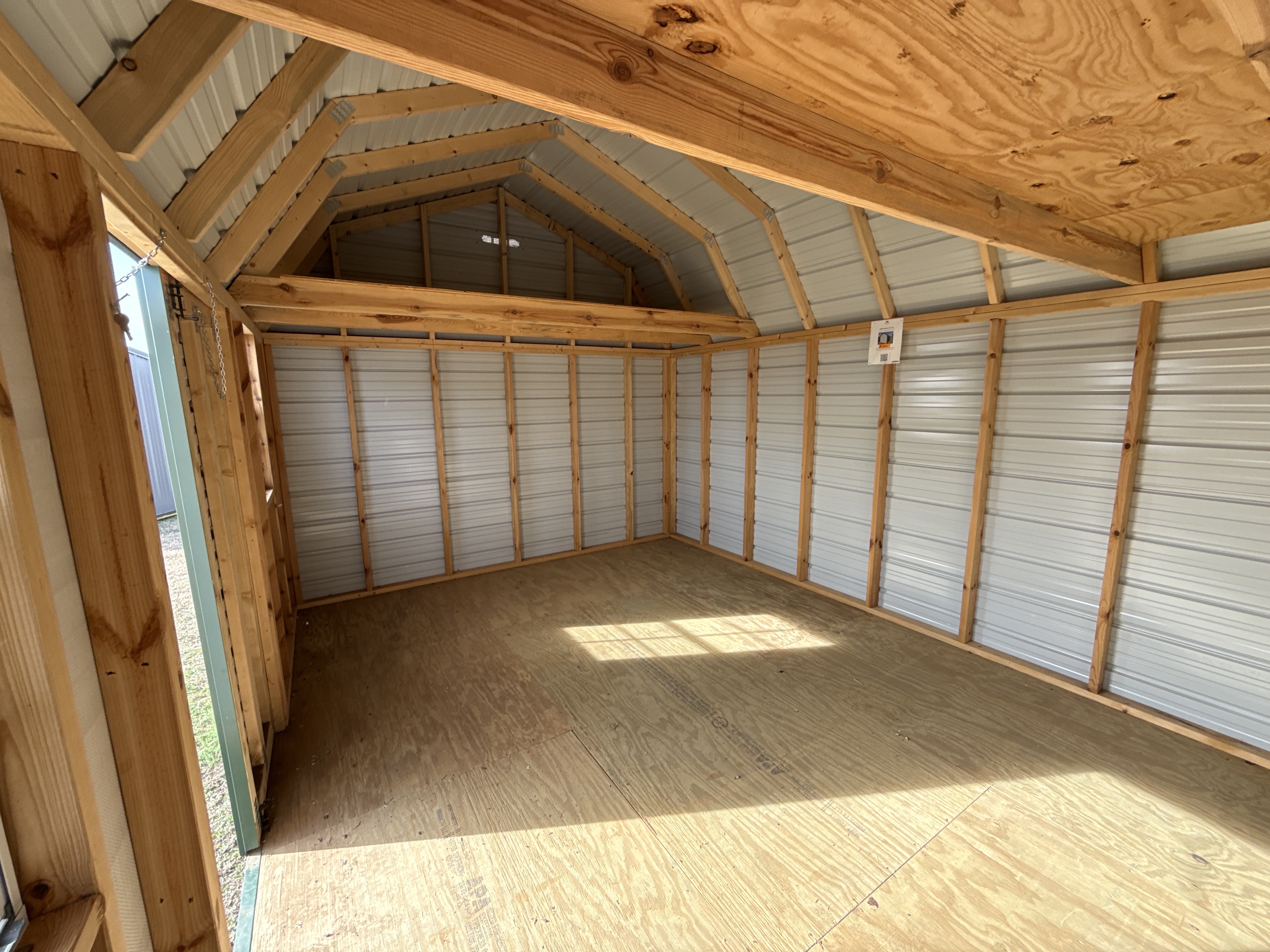 Metal Loft Barn 12 x 16 photo 2