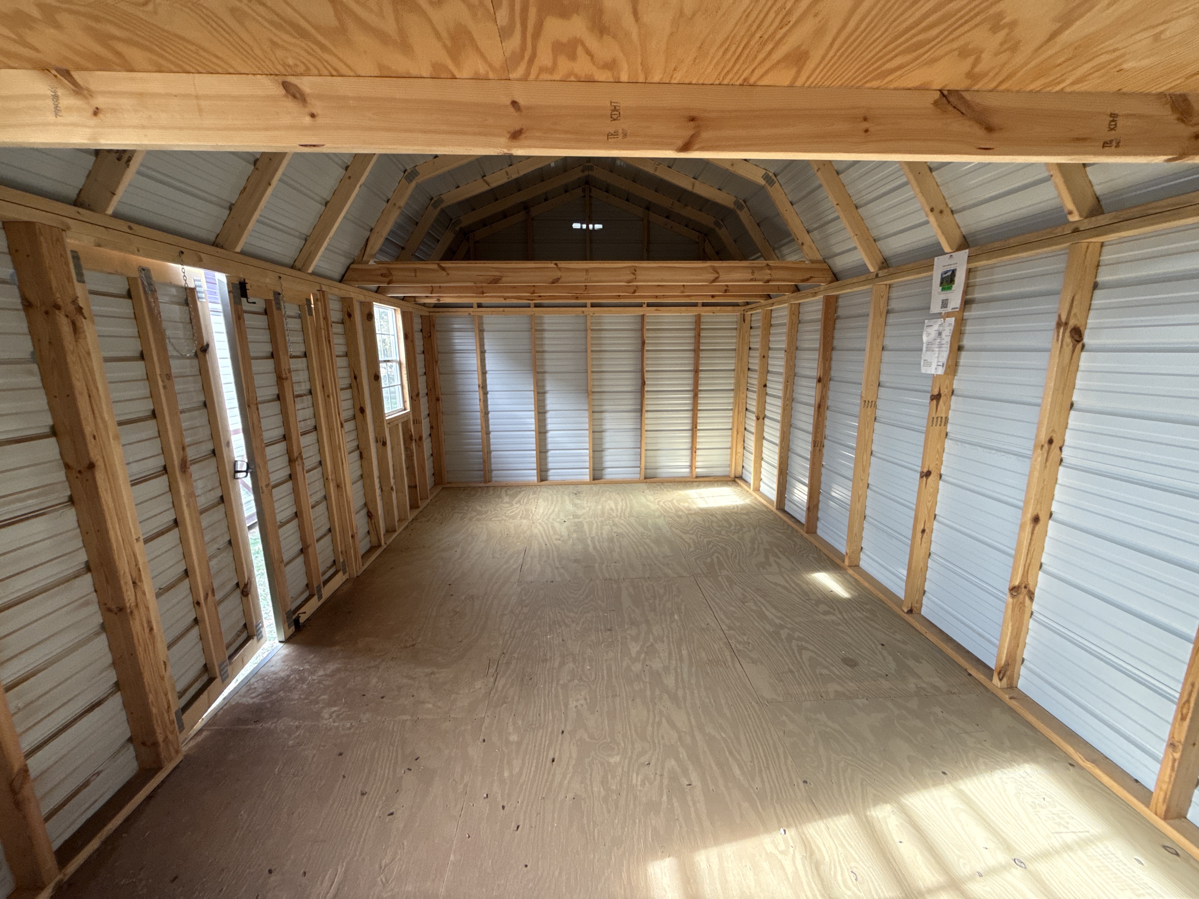 Metal Loft Barn 12 x 20 photo 2