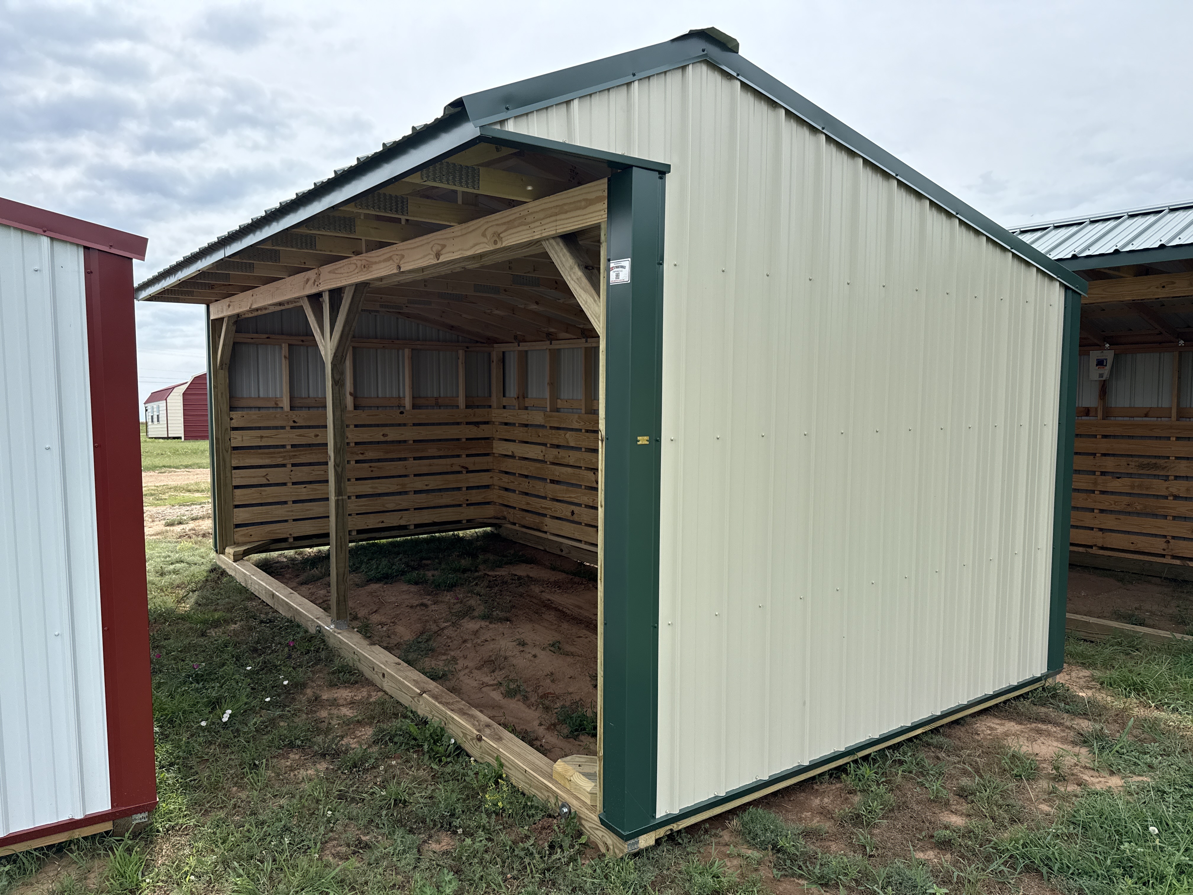 Metal Horse Barn 10 x 20