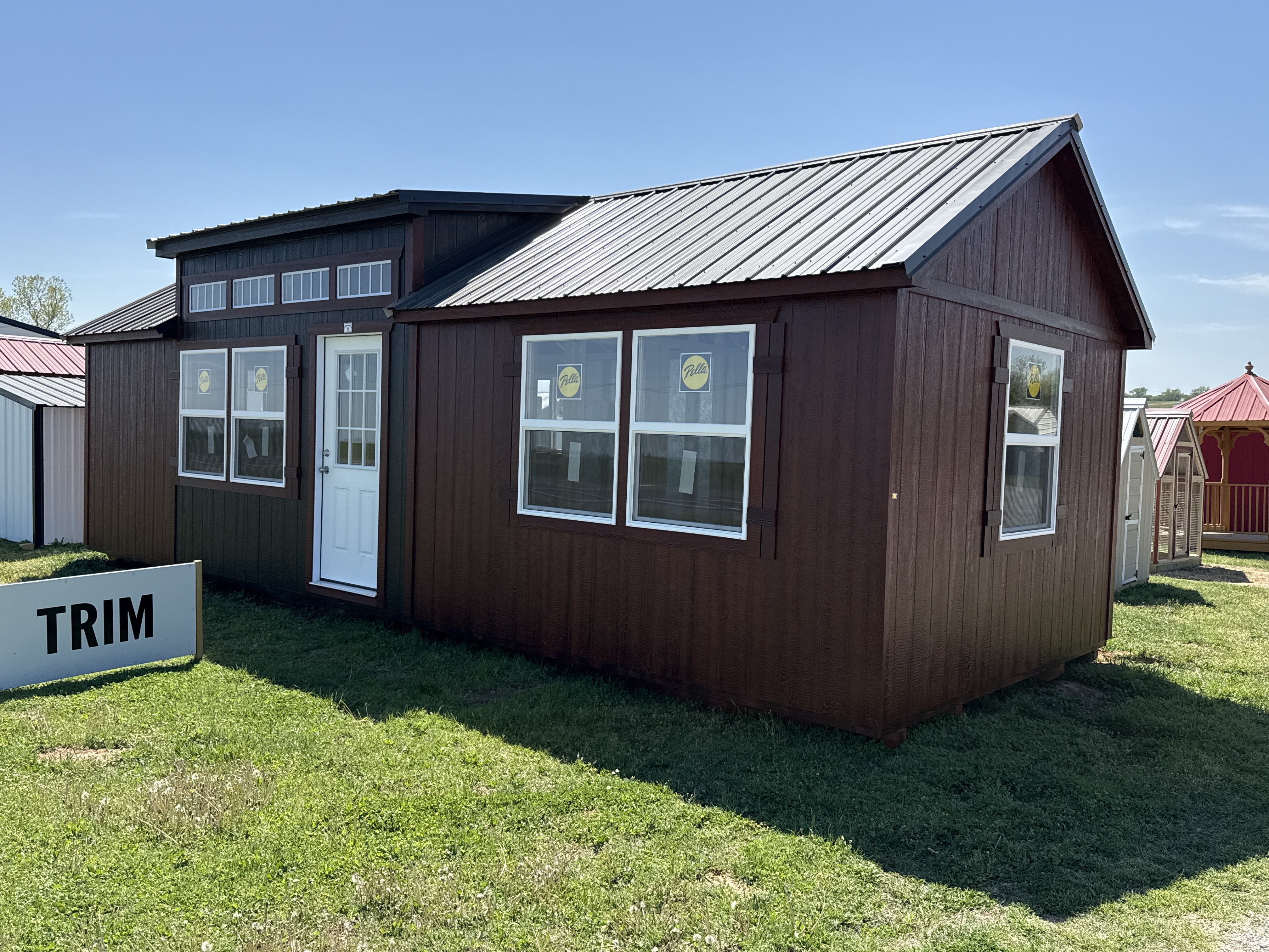 Wood Cabin 12 x 32 photo 2