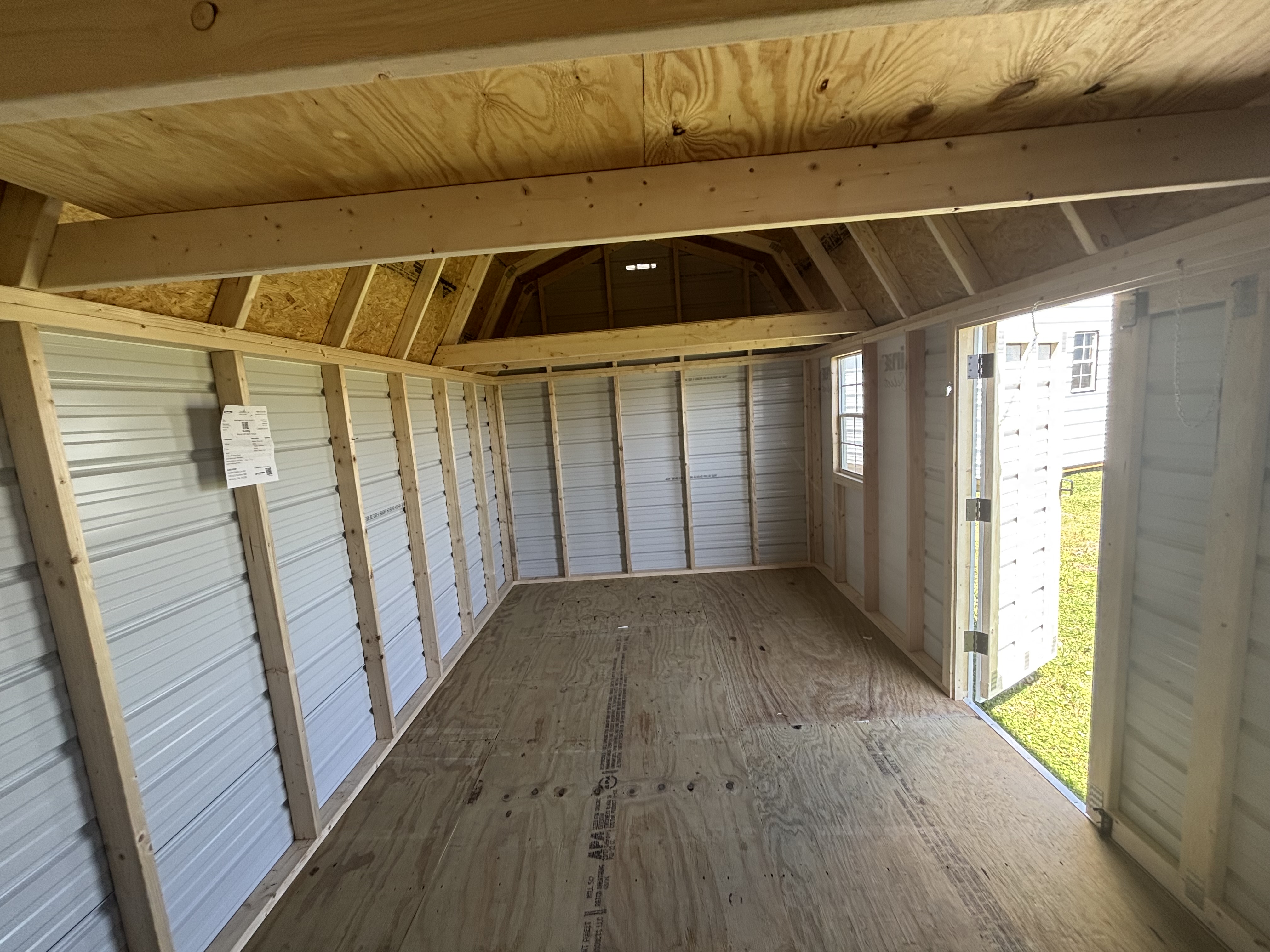 Metal Loft Barn 10 x 20 photo 4