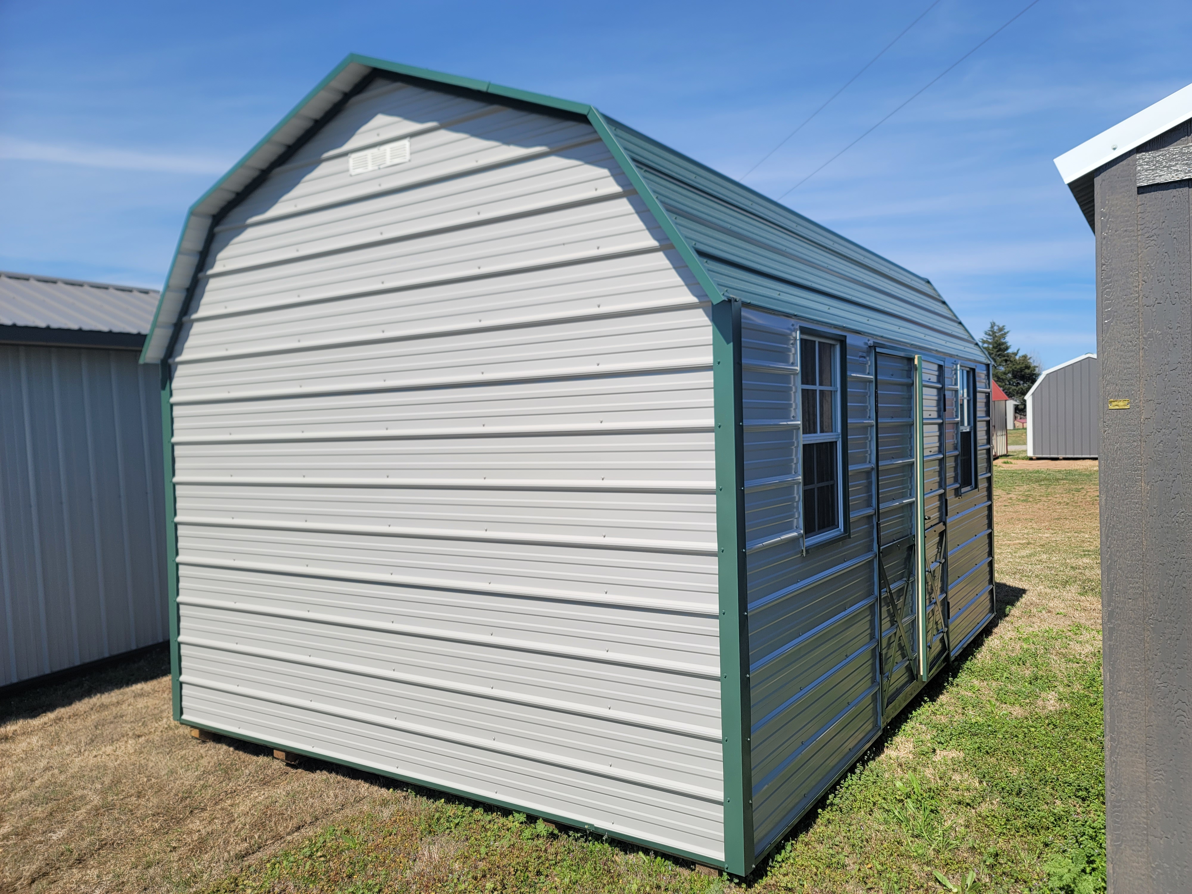 Metal Loft Barn 12 x 16